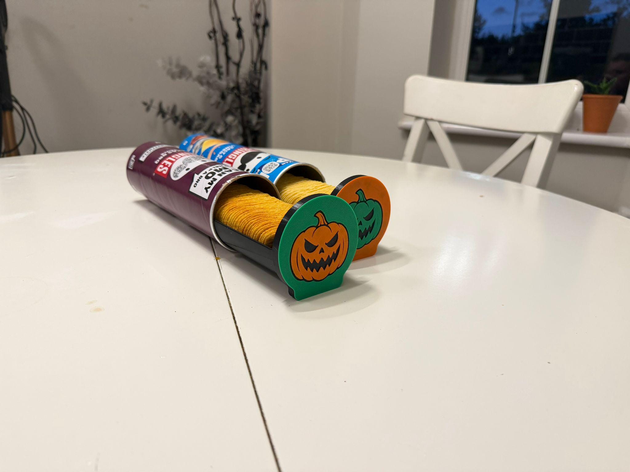 Halloween Pringles Can Slider
